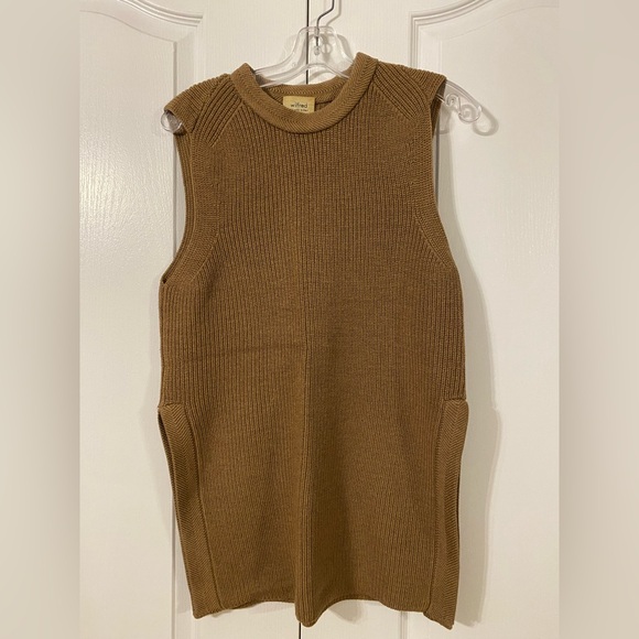 Aritzia sweater - Picture 2 of 3